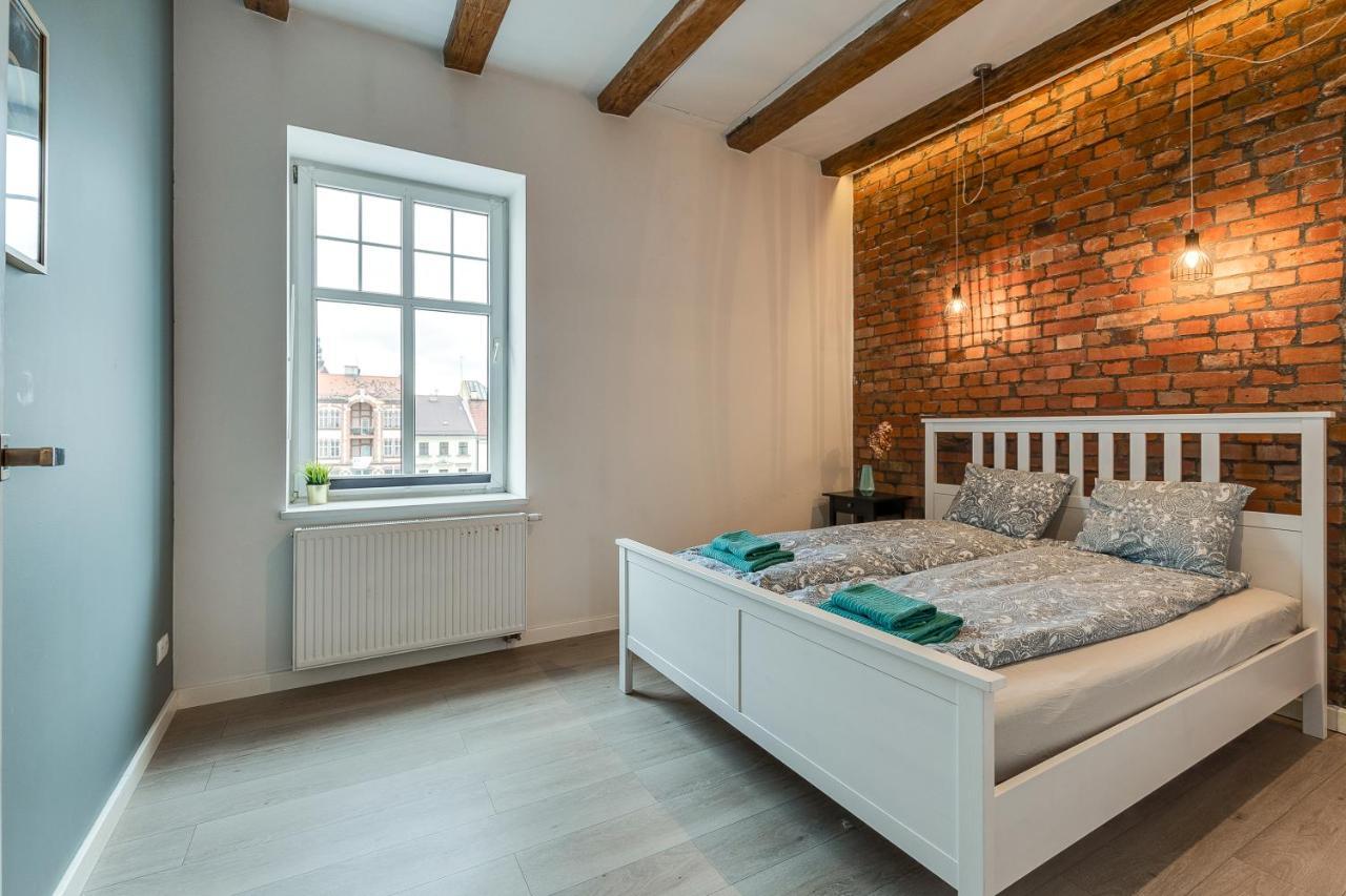Apartament Z Widokiem Na Rynek Gliwice Exteriör bild
