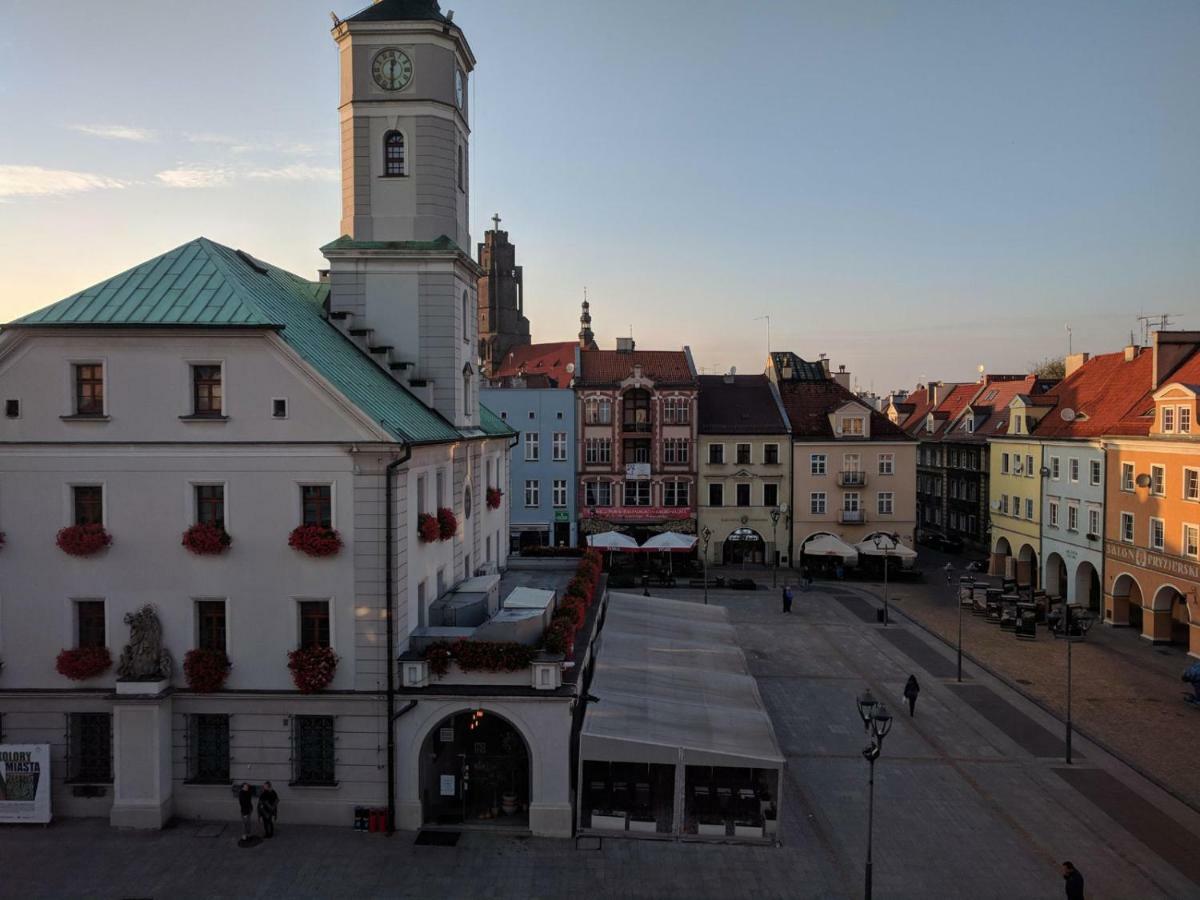 Apartament Z Widokiem Na Rynek Lägenhet Gliwice Exteriör bild